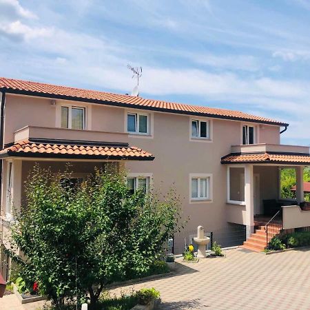 Apartments Zdenka Labin  Luaran gambar