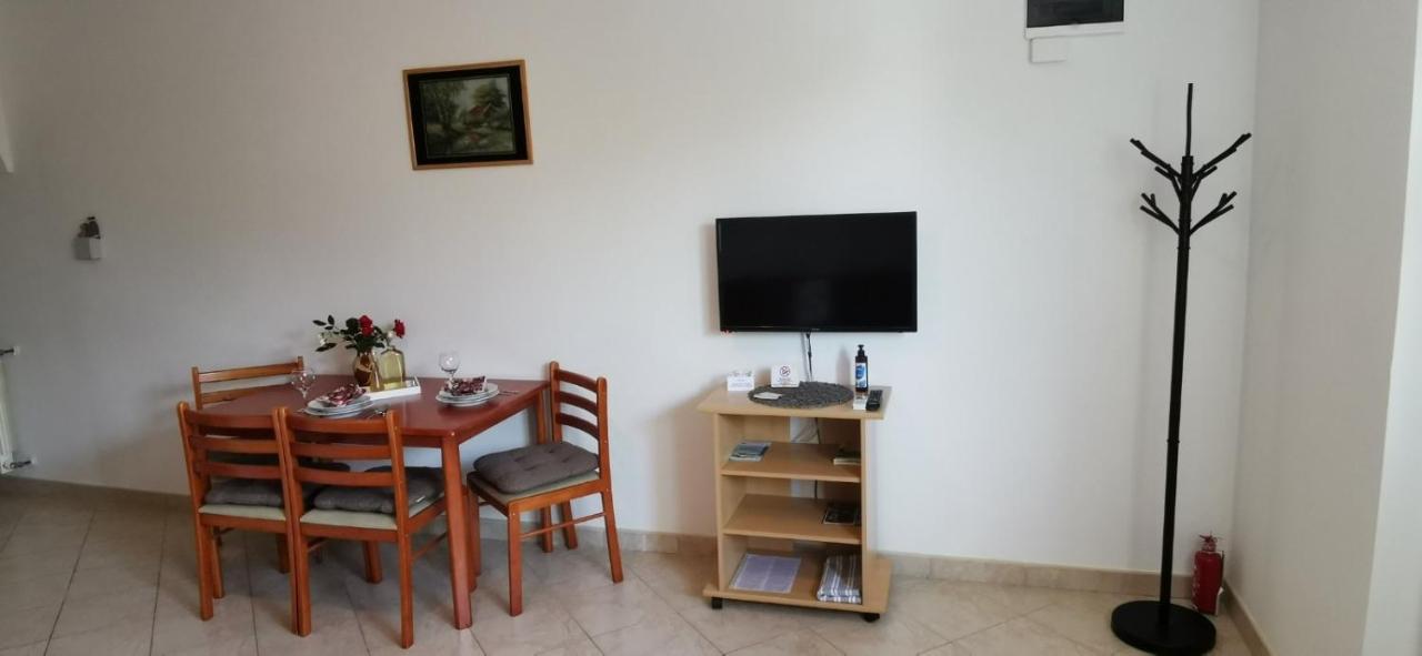 Apartments Zdenka Labin  Luaran gambar