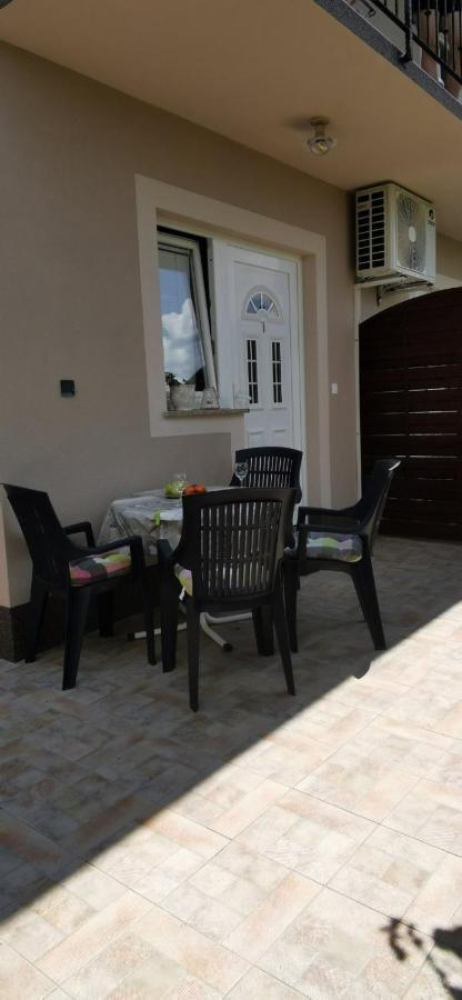 Apartments Zdenka Labin  Luaran gambar